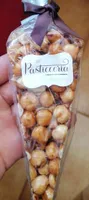 Torta croccante con nocciole e miele