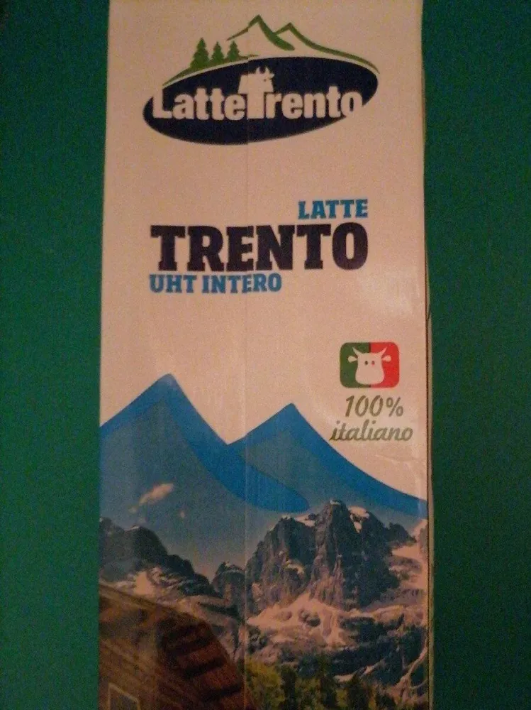 Latte intero UHT