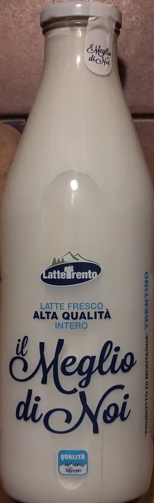 Latte fresco alta qualità intero Il meglio di noi