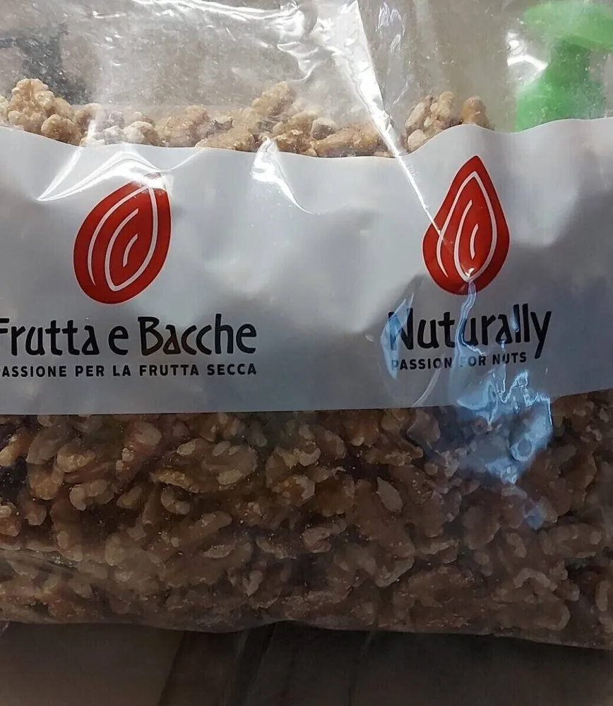 Noci sgusciate mezze
