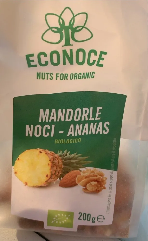 Mandorle Noci Ananas
