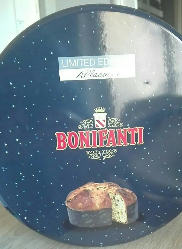 Panettone Milanese
