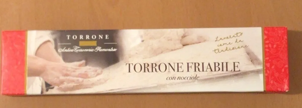 Torrone friabile con nocciole