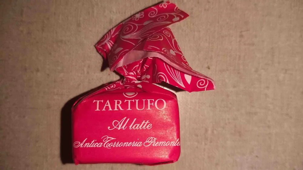 Tartufo dolce con cioccolato al latte