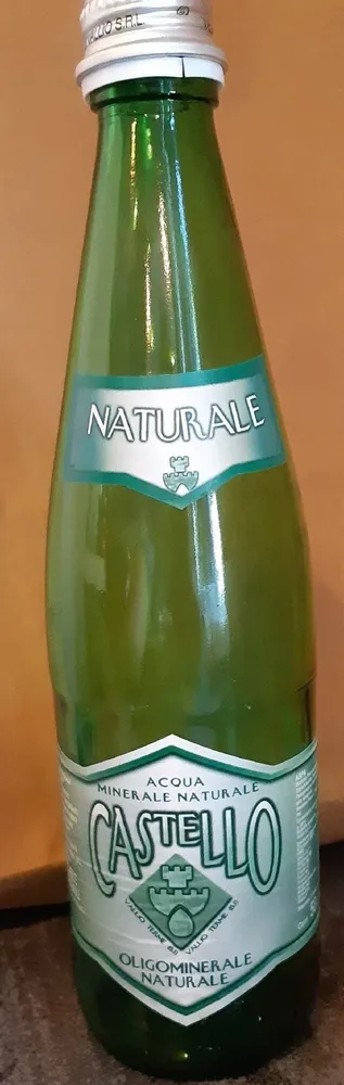 Acqua minerale naturale
