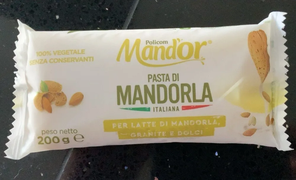 Pasta di mandorla