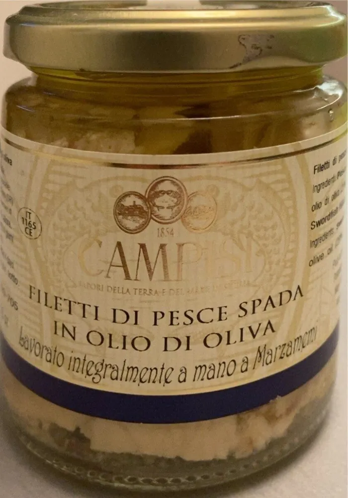 Filetti di pesce spada in olio di oliva