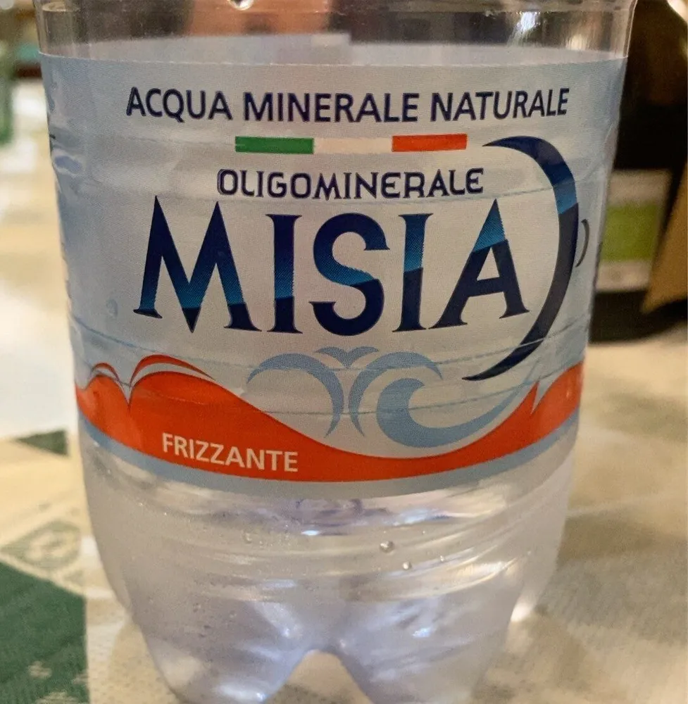 Misia aqua minerale naturale