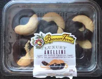 anellini di pasta frolla con il 30% di copertura al cacao