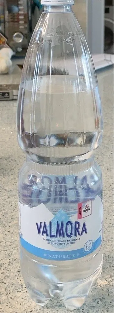 Acqua naturale