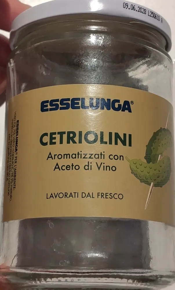 Cetriolini aromatizzati con aceto di vino