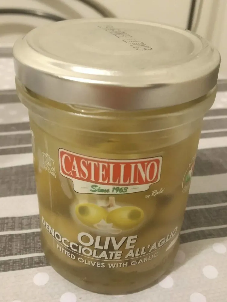 Green olives with garlic