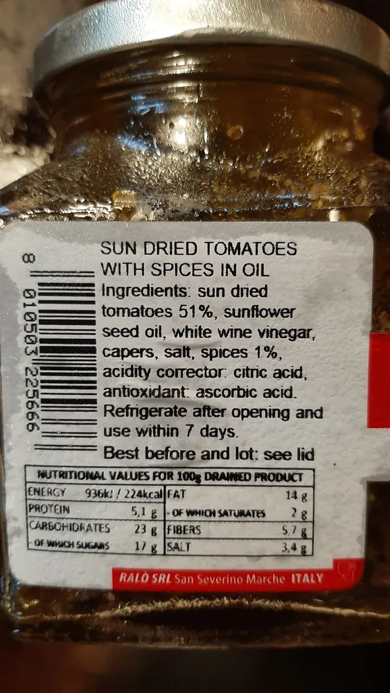 Tomates sechees avec epices