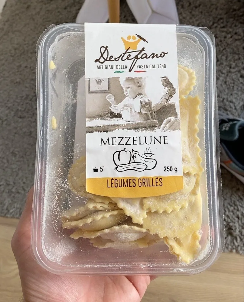 Pâtes fraiches aux œufs farcies aux légumes grillés