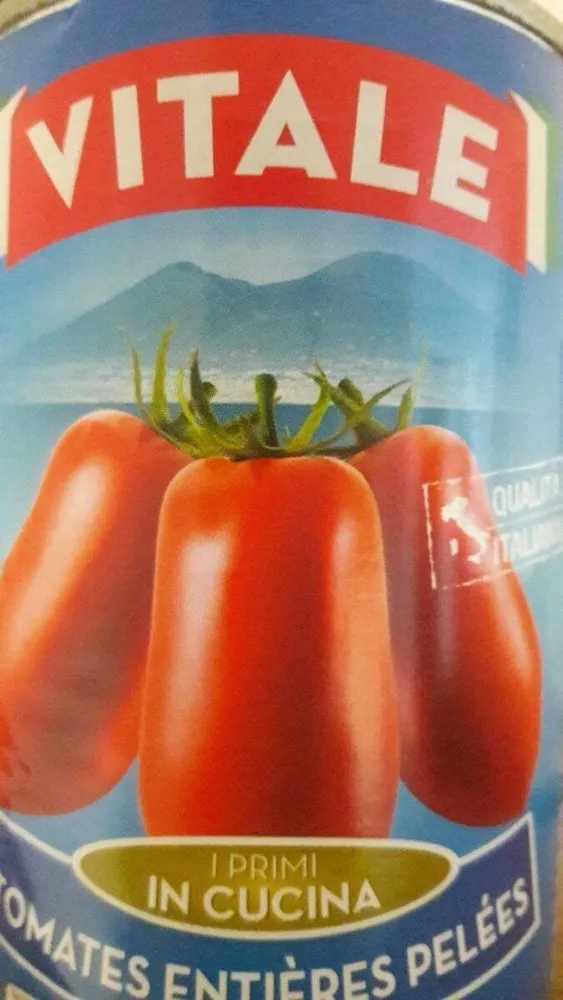 Tomates entières pelées