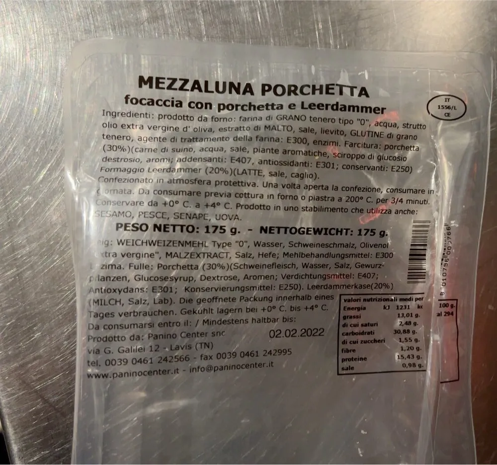 Mezzaluna porchetta