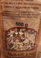 Frutta secca mista e semi decorricati essicati