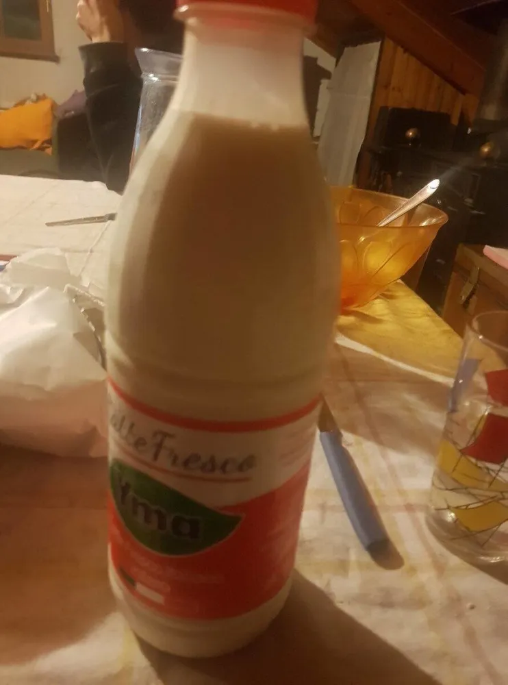 Latte fresco intero