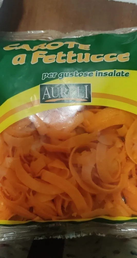 Carote a fettuccia