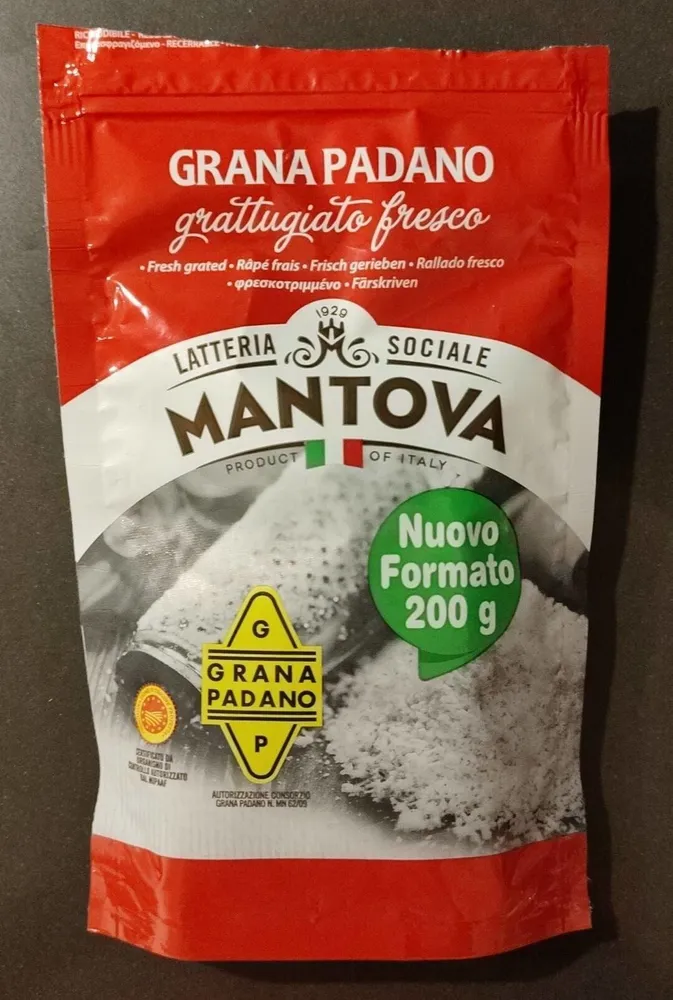 Grana padano grattugiato fresco