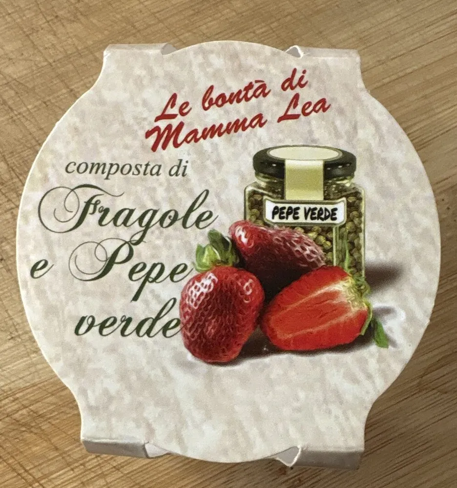Composta Di Fragole E Pepe Verde