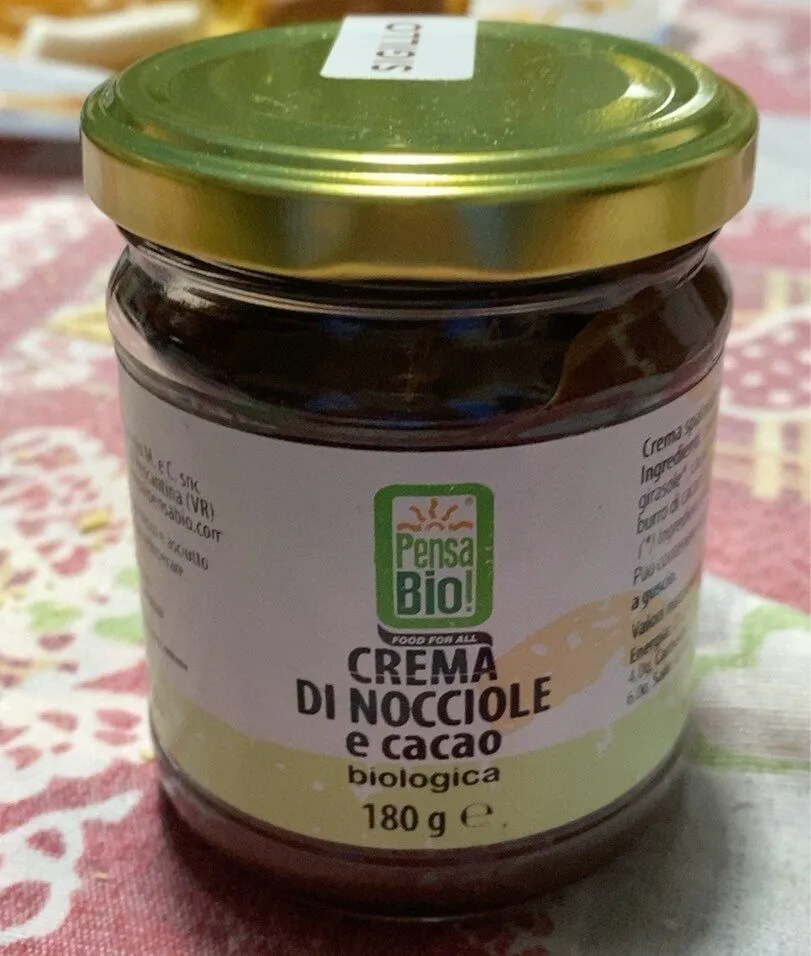 Crema di nocciole e cacao