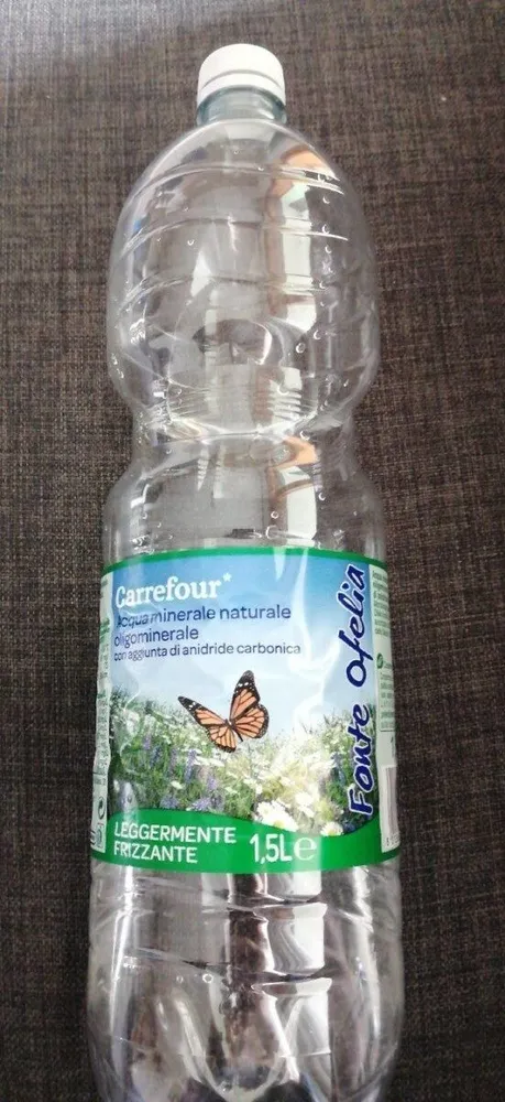 Acqua minerale naturale oligominerale