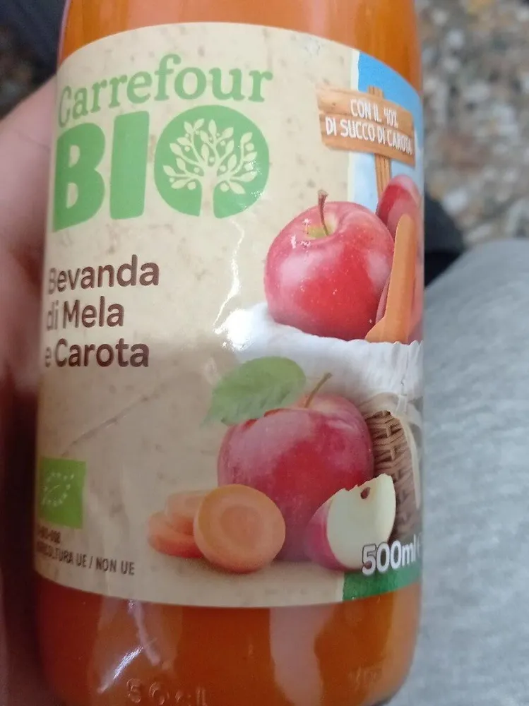 Bevanda di mela e carote