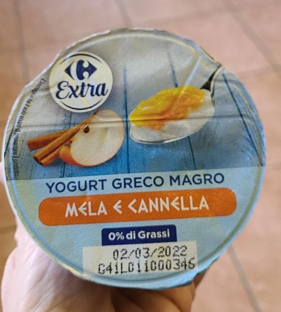 Yogurt greco magro  mela e cannella