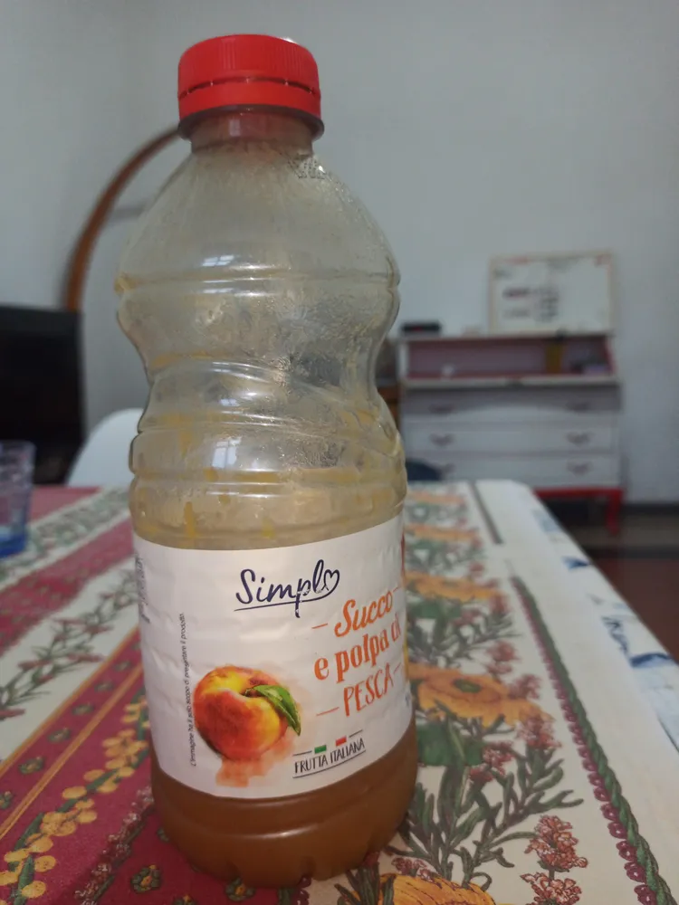 Succo e polpa di pesca