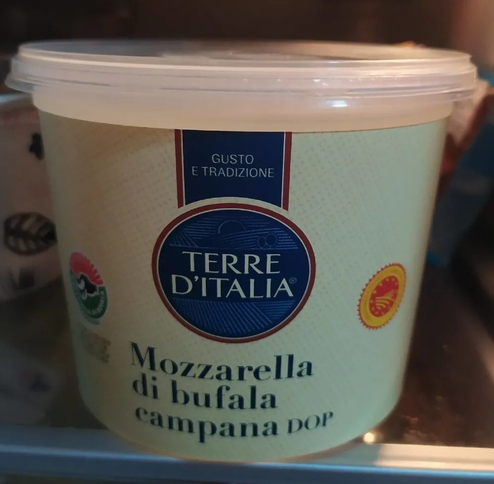 Mozzarella di bufala campana DOP