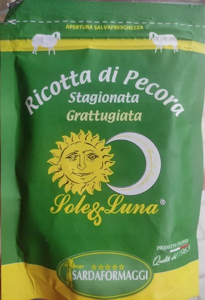 Ricotta di pecora stagionata grattugiata