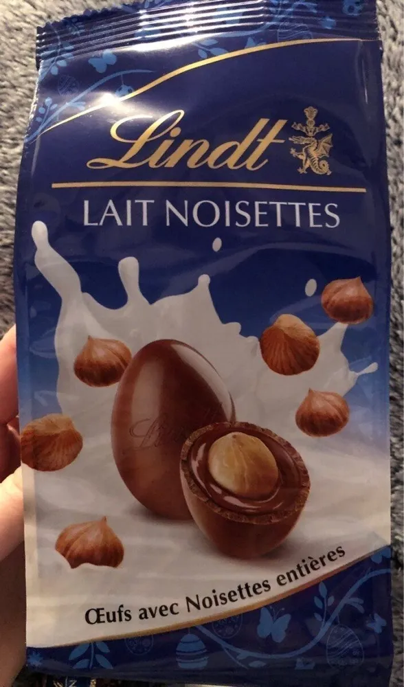 Oeufs avec noisettes entieres