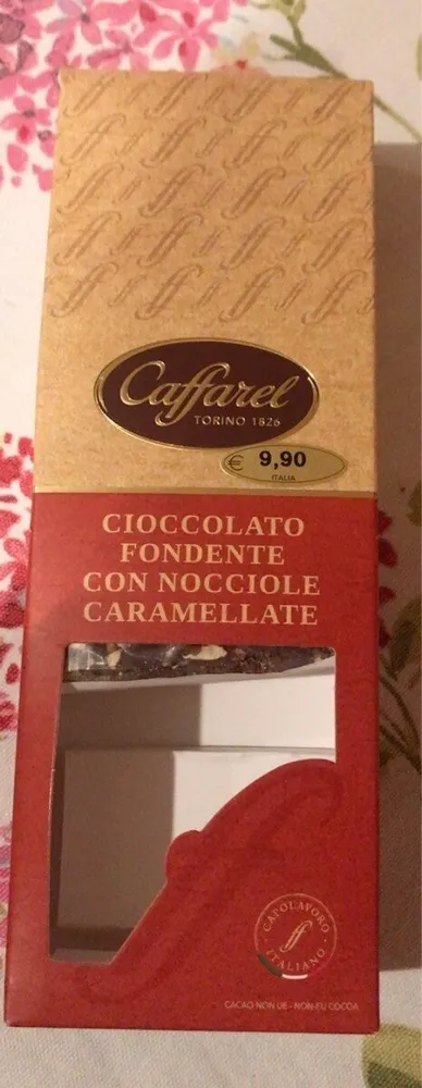 Cioccolato fondente con nocciole caramellate