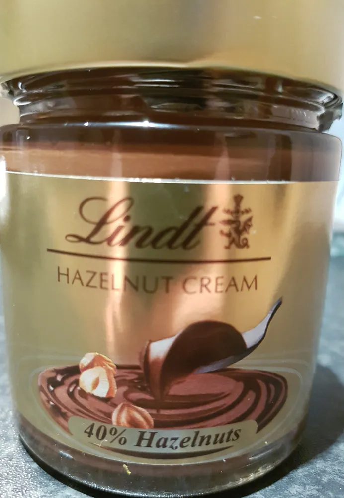 Hazelnut creme