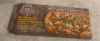 Pizza rucola e cubetti di pomodoro