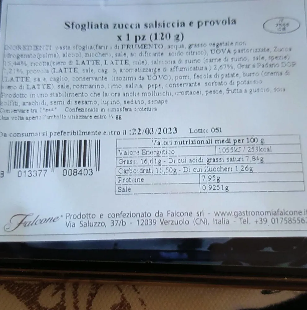 Sfogliata zucca salsiccia e provola