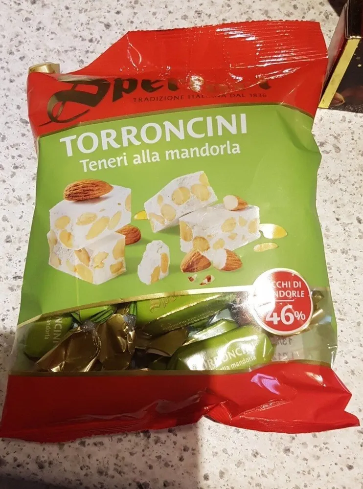 Torroncini teneri alla mandorla