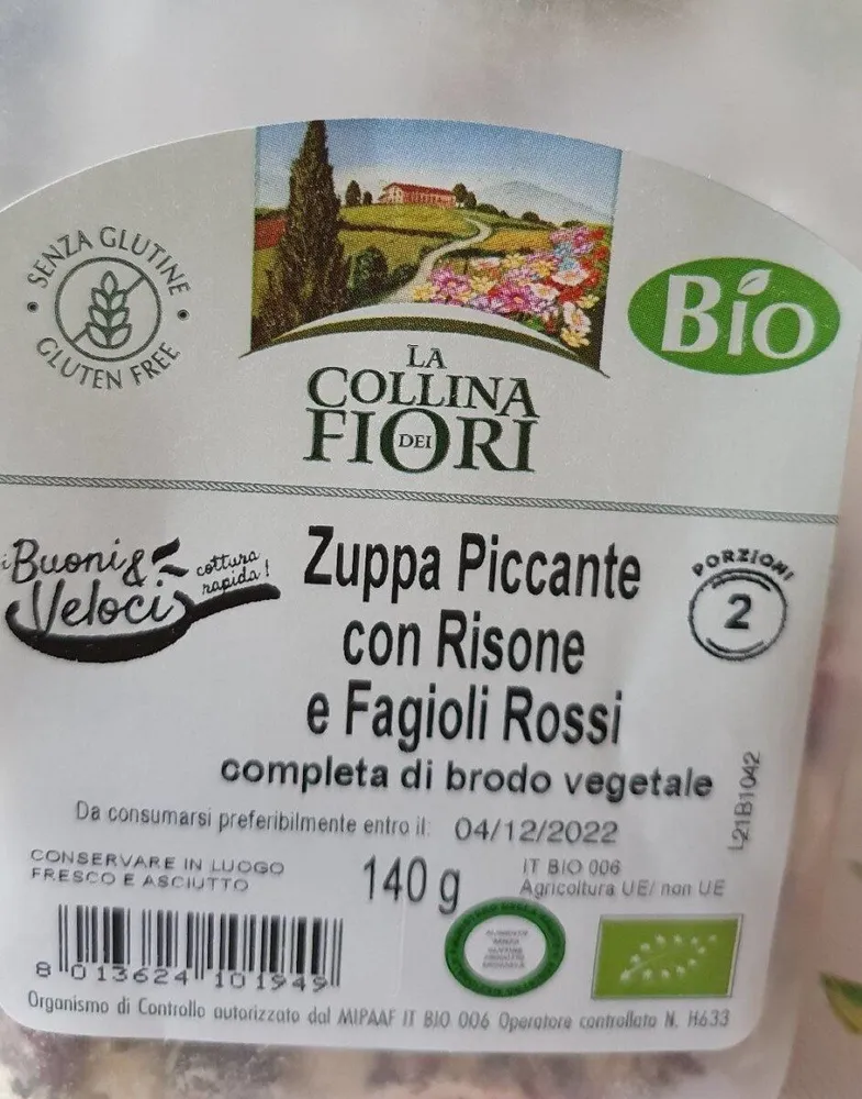 Zuppa piccante con risone e fagioli rossi