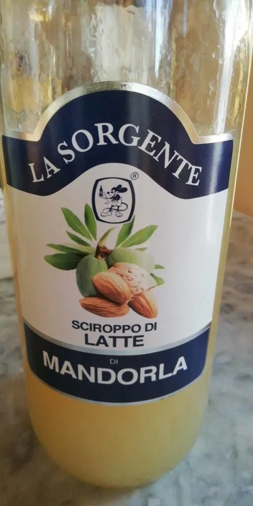 Sciroppo di latte di mandorle