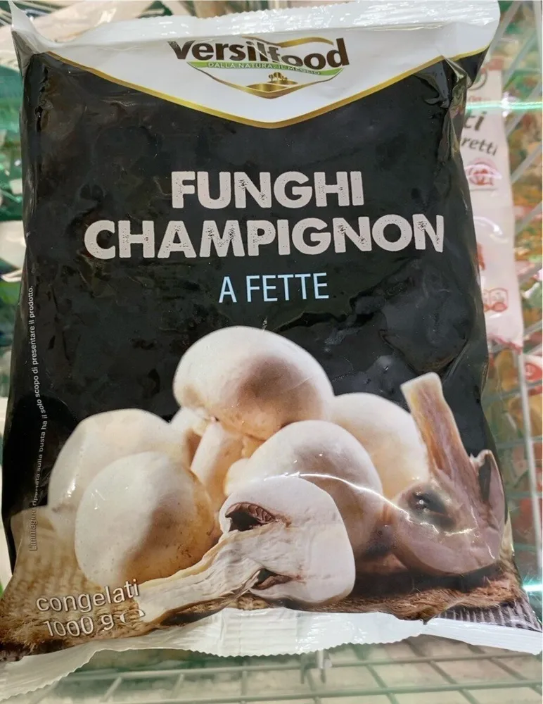 Funghi champignon a fette