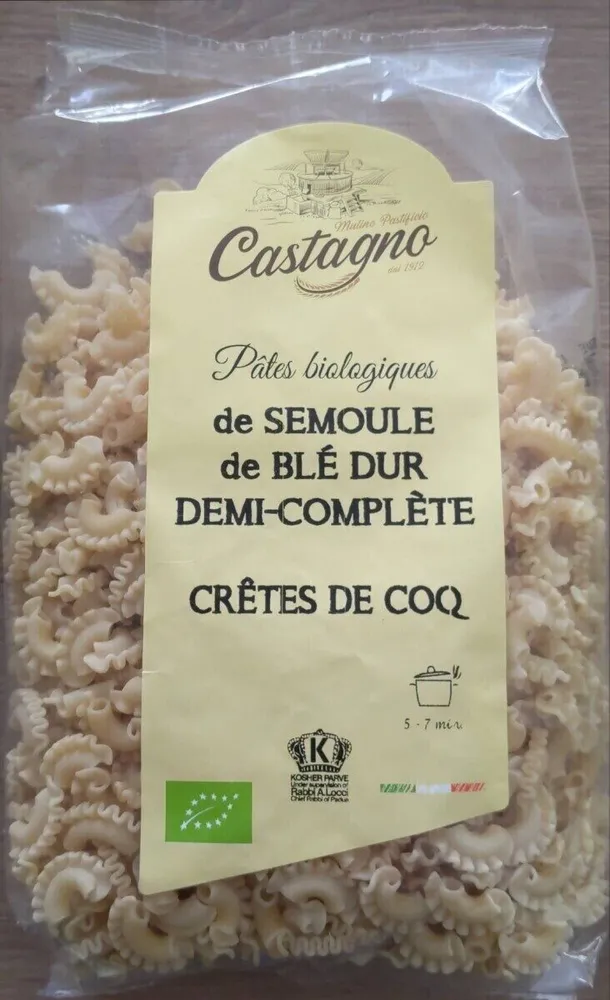 Pâtes biologiques de semoule de blé dur demi-complète