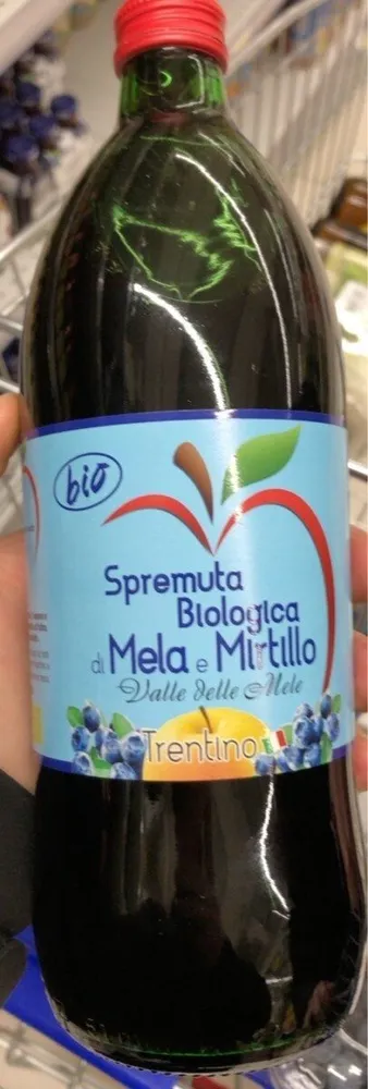 Spremuta biologica di mela e mirtillo