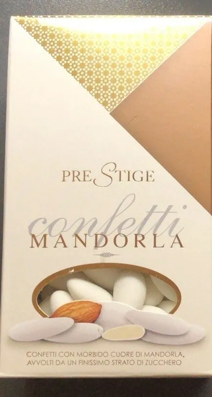 Confetti mandorla