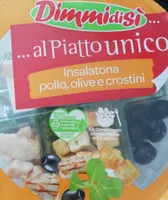 Insalatona pollo, olive e crostini
