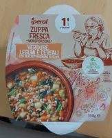 Zuppa fresca verdure legumi e cereali