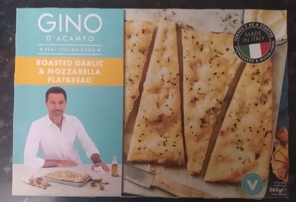 Roasted Garlic And Mozzarella Flatbread