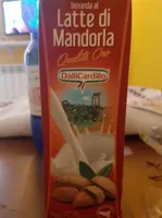 Latte di mandoria