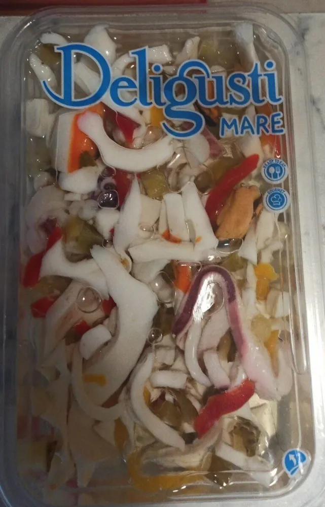 Insalata di mare con verdure