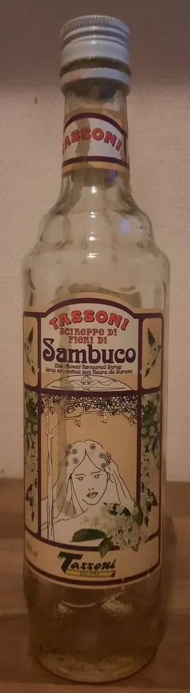 Sirop aromatisé aux fleurs de sureau